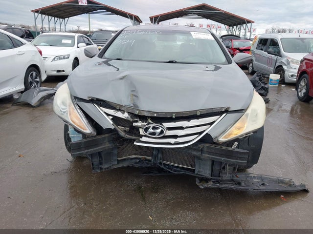 HYUNDAI SONATA SE - 6