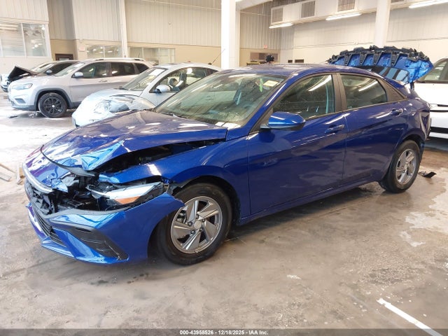 HYUNDAI ELANTRA SE - 2