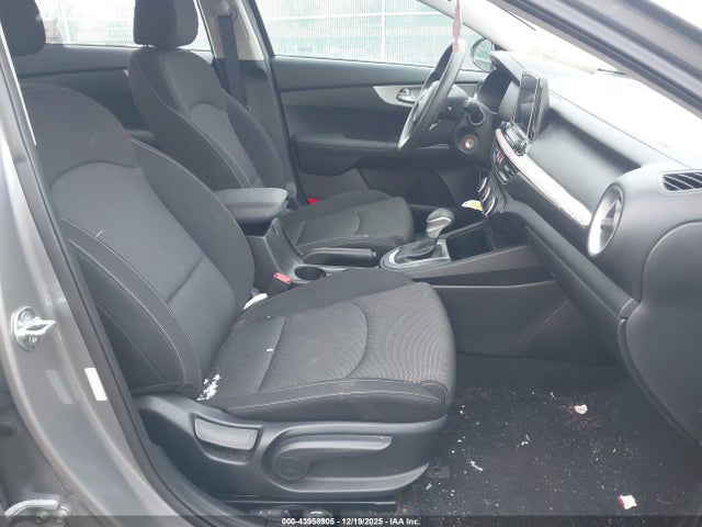 صورة 5 لـ 2024 KIA FORTE LXS