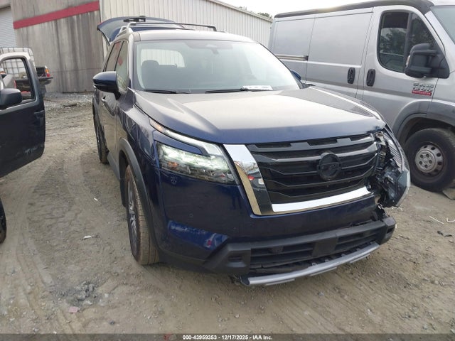 2025 NISSAN PATHFINDER SL FWD