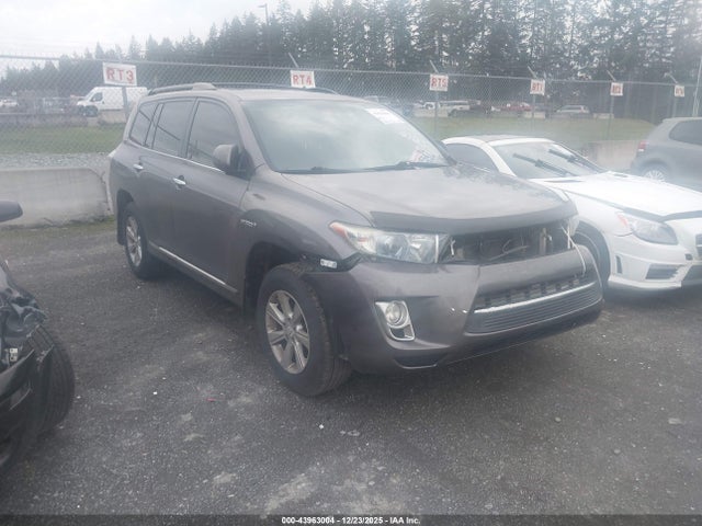 2013 TOYOTA HIGHLANDER BASE V6