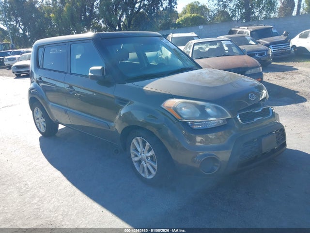2012 KIA SOUL +