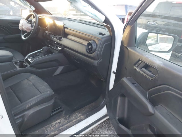 CHEVROLET COLORADO 4WD TRAIL BOSS - 5