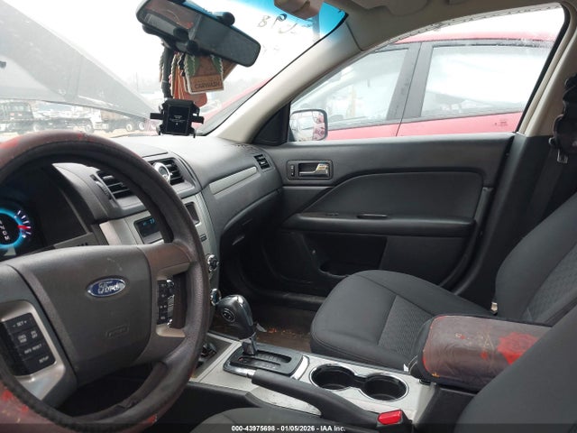 FORD FUSION SE - 5
