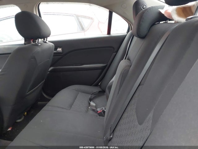 FORD FUSION SE - 8