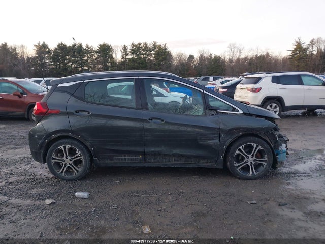 2017 Chevrolet Bolt EV, VIN: 1G1FX6S09H4147355