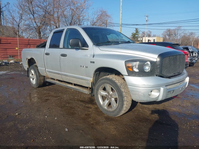 DODGE RAM 1500 LARAMIE - 1