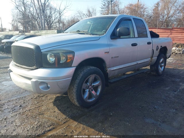 DODGE RAM 1500 LARAMIE - 2