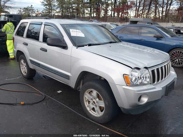 2005 JEEP GRAND CHER LAREDO