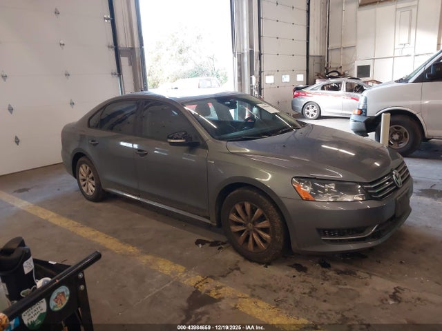 2013 VOLKSWAGEN PASSAT 2.5L WOLFSBURG EDITION