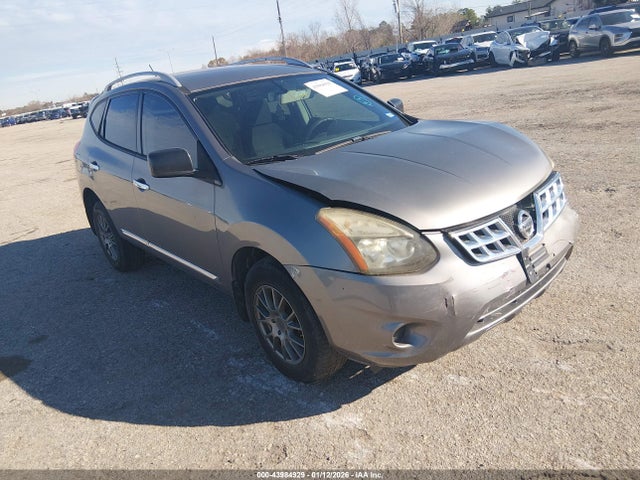 2015 NISSAN ROGUE S