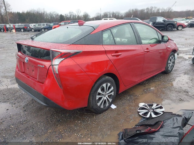 TOYOTA PRIUS - 4