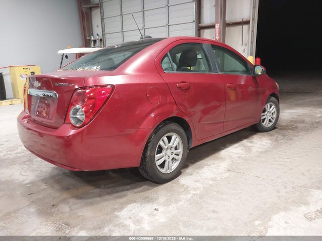 CHEVROLET SONIC LT AUTO - 4