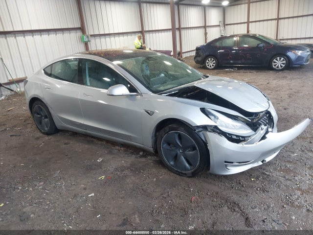 2018 TESLA MODEL 3 LONG RANGE/PERFORMANCE