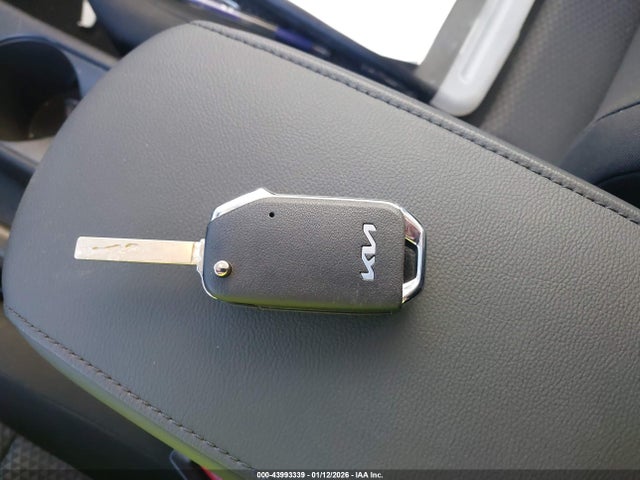 2025 KIA SOUL LX — миниатюра 11