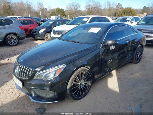 2017 Mercedes-BENZ E 400 4MATIC 照片 2