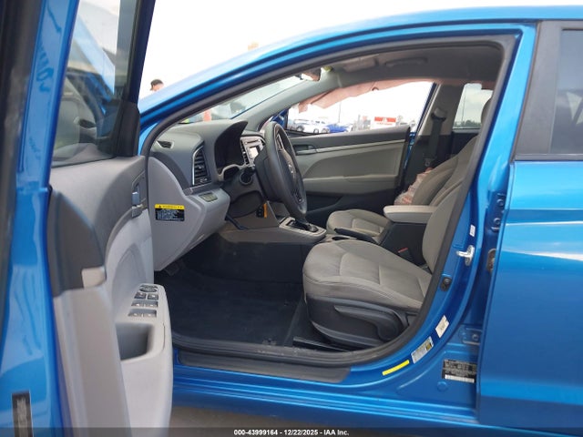 HYUNDAI ELANTRA SE - 5