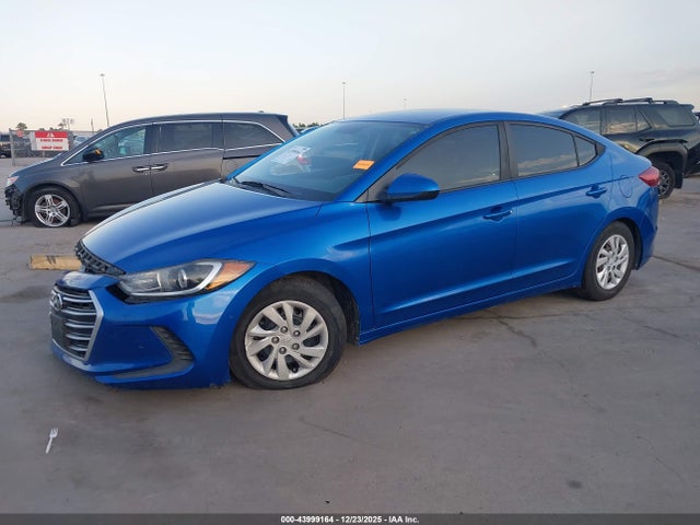 HYUNDAI ELANTRA SE - 2