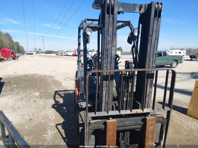 2013 TOYOTA FORKLIFT 