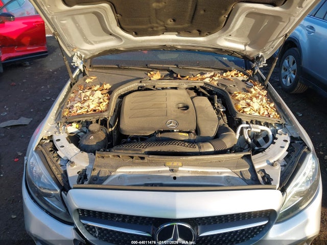 صورة 10 لـ 2021 Mercedes-BENZ C 300 4MATIC