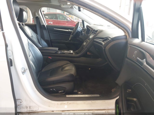 FORD FUSION TITANIUM - 5