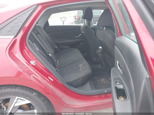 HYUNDAI ELANTRA SEL CONVENIENCE - 8