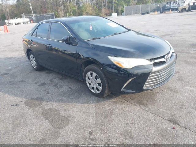 2016 TOYOTA CAMRY LE