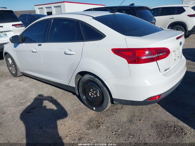 2015 FORD FOCUS SE — фото 3