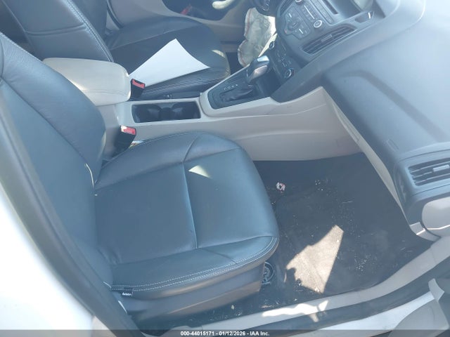 2015 FORD FOCUS SE — фото 5