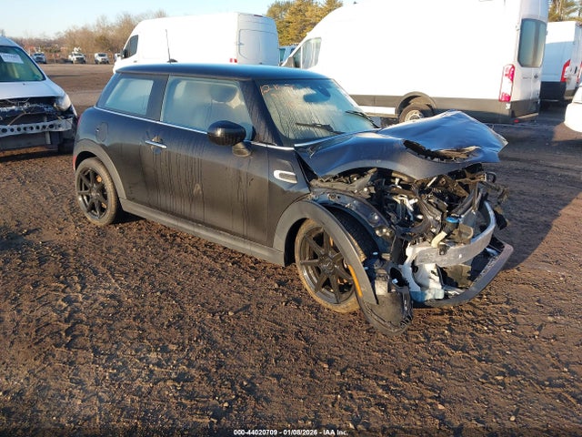 2021 MINI HARDTOP COOPER
