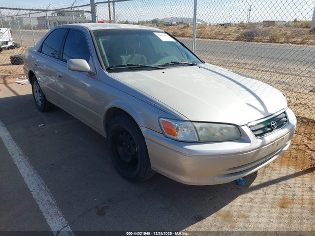 2001 TOYOTA CAMRY LE