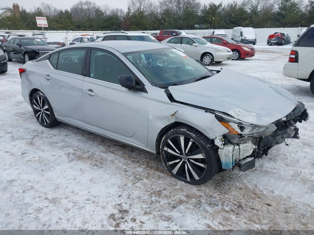 2021 NISSAN ALTIMA SR FWD