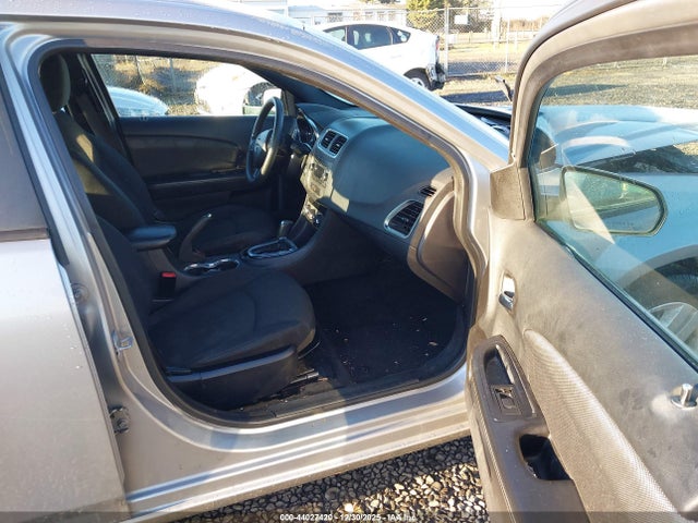 DODGE AVENGER SE - 5