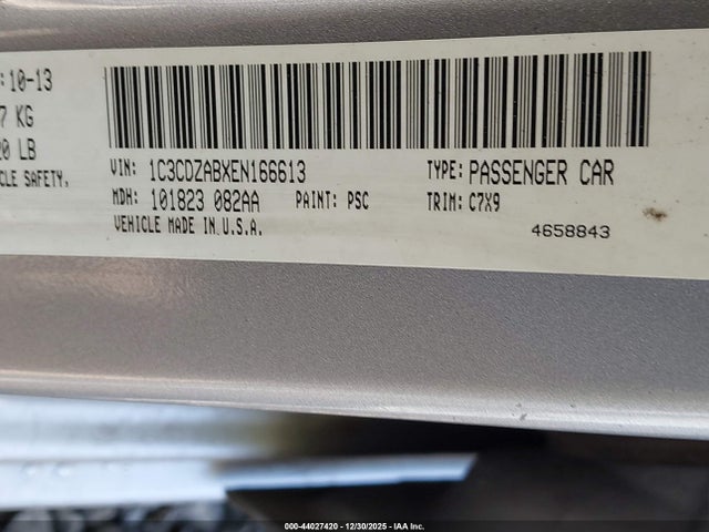 DODGE AVENGER SE - 9