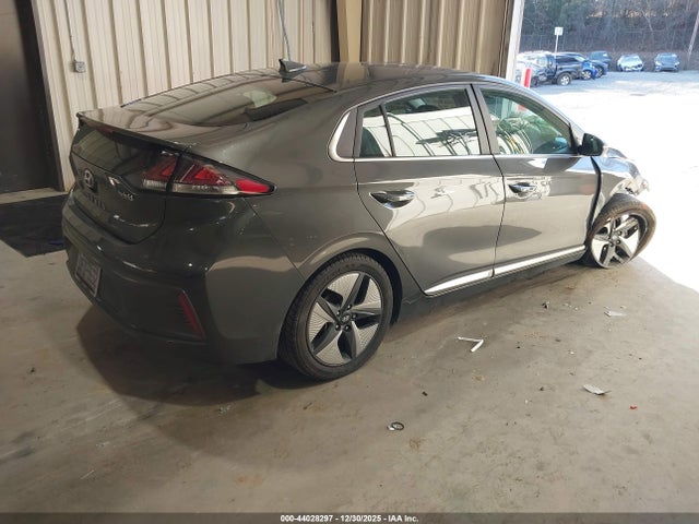 HYUNDAI IONIQ HYBRID SEL - 4