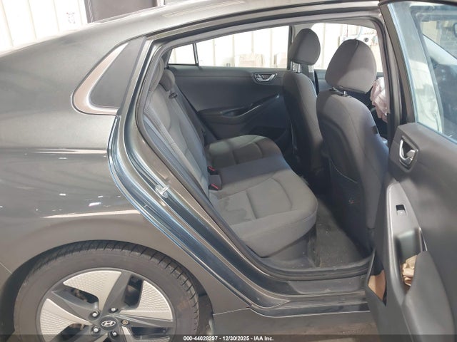 HYUNDAI IONIQ HYBRID SEL - 8