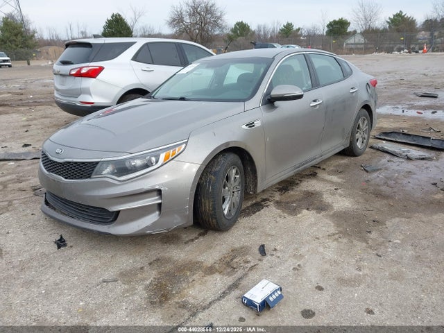 KIA OPTIMA LX - 2