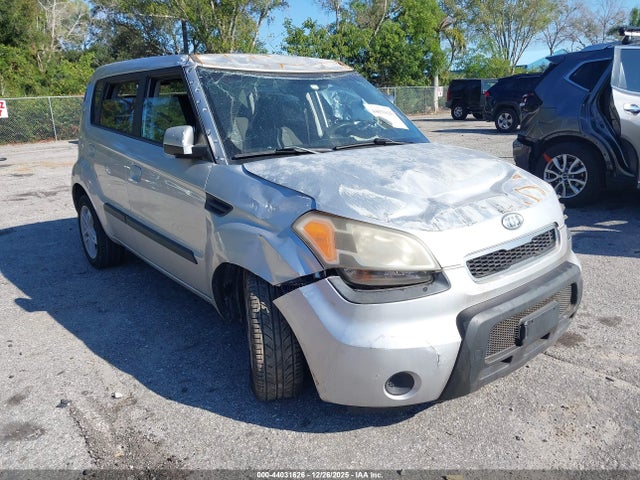 2010 KIA SOUL +
