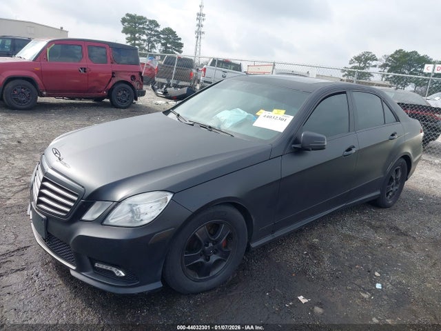 MERCEDES-BENZ E-CLASS - 2