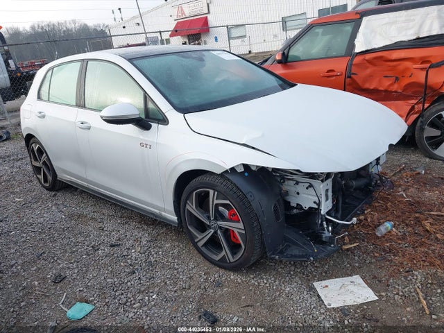 2025 VOLKSWAGEN GOLF 2.0T SE