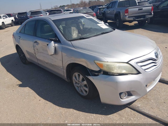 2010 TOYOTA CAMRY XLE V6
