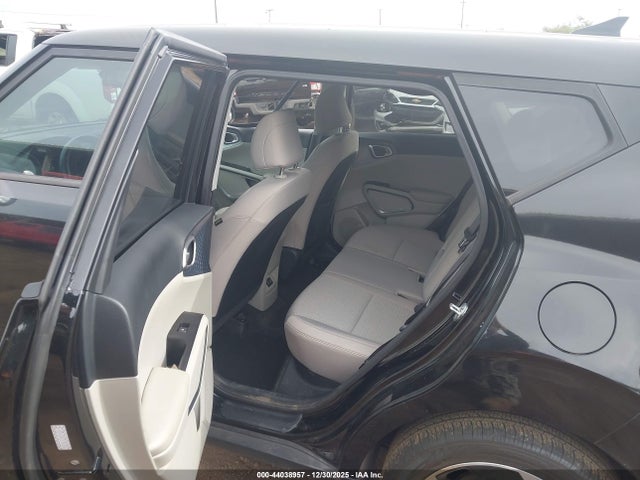 KIA SOUL - 8