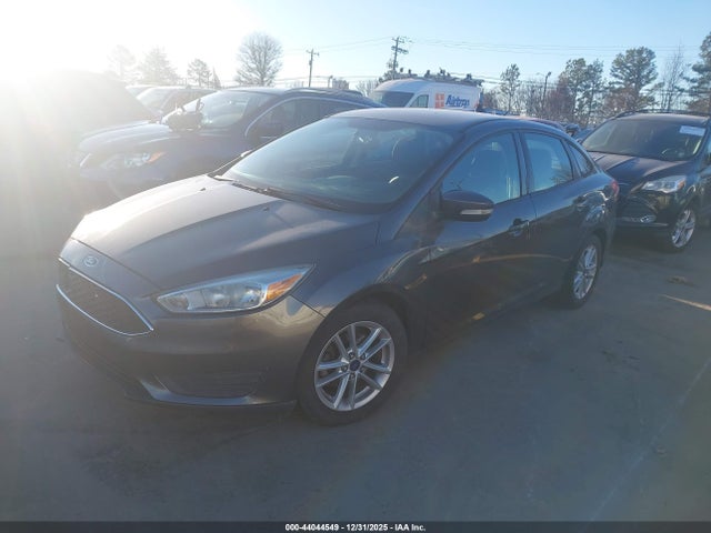 FORD FOCUS SE - 2