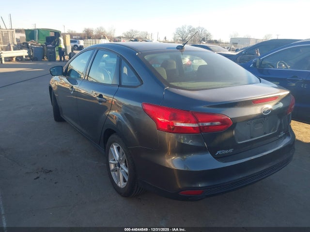 FORD FOCUS SE - 3