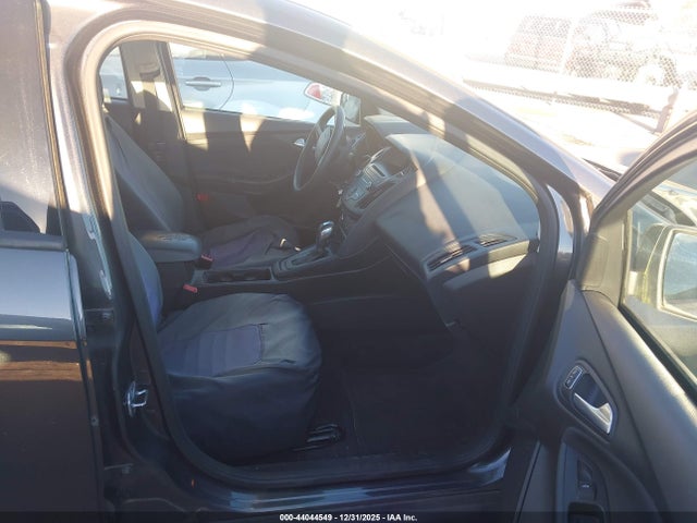 FORD FOCUS SE - 5