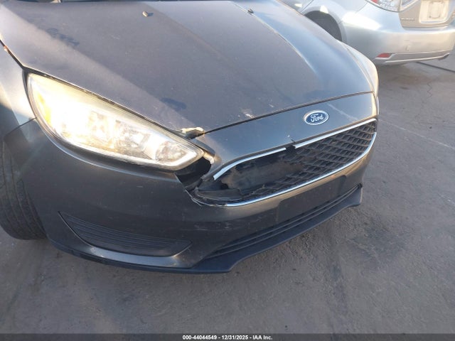 FORD FOCUS SE - 6