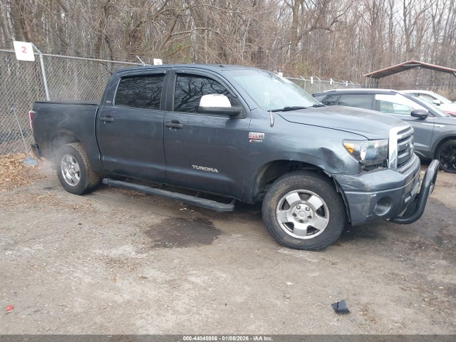 2010 TOYOTA TUNDRA GRADE 5.7L V8