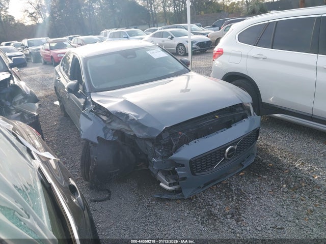 2024 VOLVO S60 B5 CORE DARK THEME