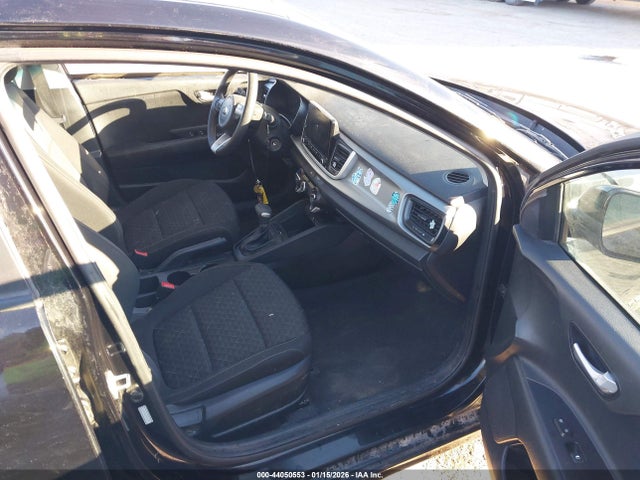 KIA RIO LX - 5