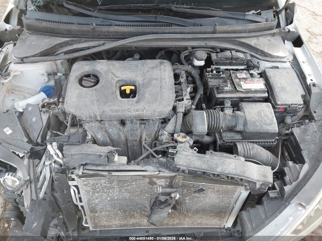 HYUNDAI ELANTRA SEL - 10